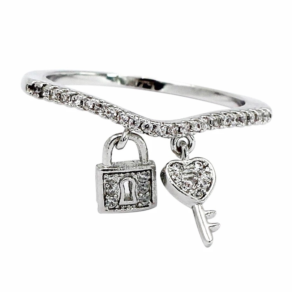 Fashion heart lock ring